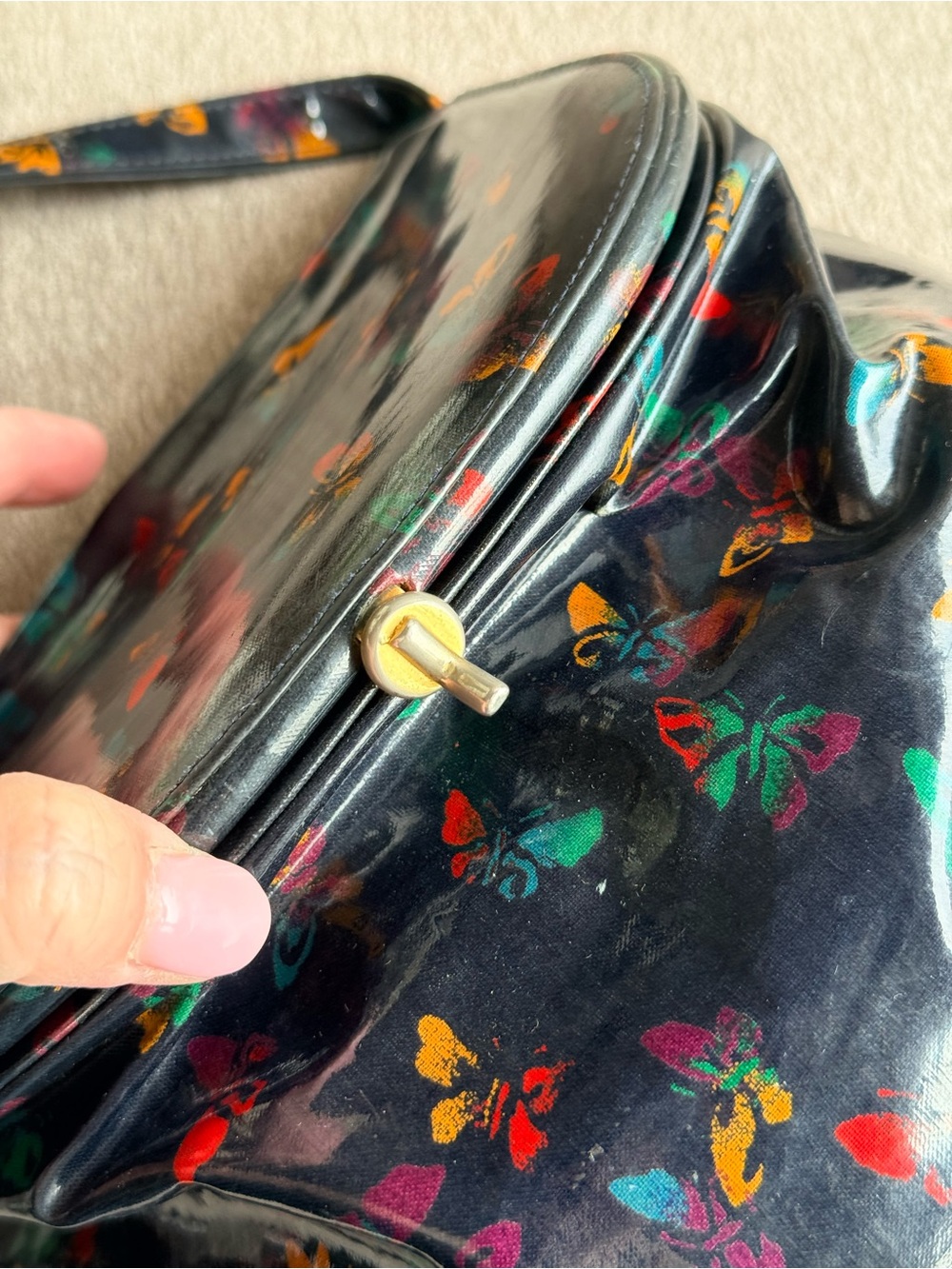 Bottega Veneta Butterfly Print Vintage Shoulder Bag with COA - Picture 4 of 11